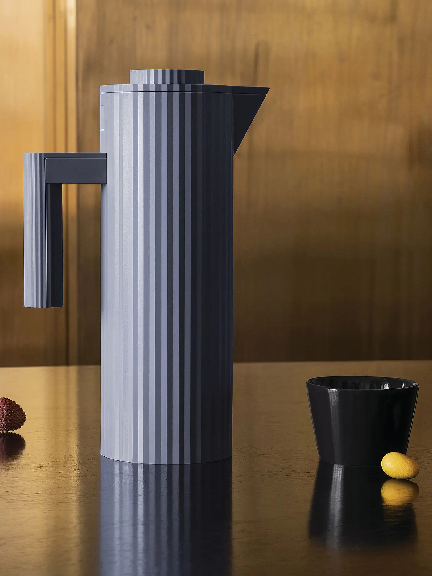 ALESSI | Thermoskanne - Isolierkanne Plisse 1 l  Grau | 